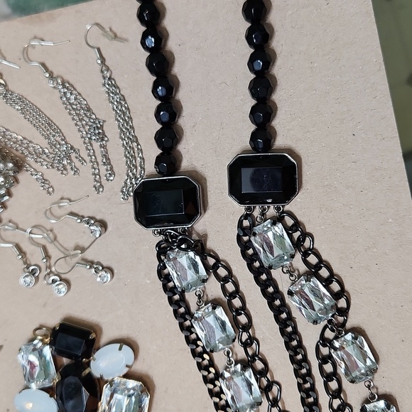 Jewelry bundle - Picture 7 of 7